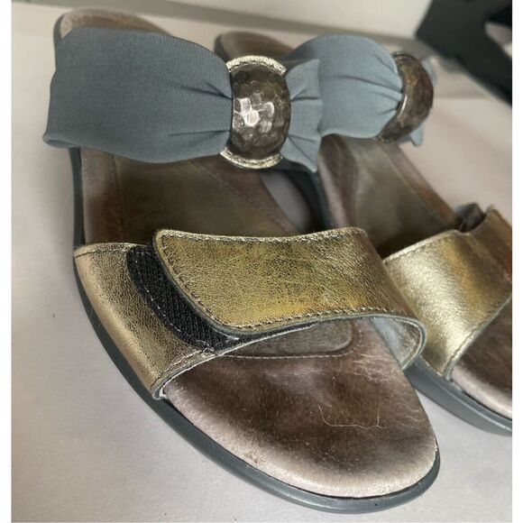 Naot Pinotage Pewter Stretch Leather Wedge Sandal size 7.5 - Picture 5 of 12